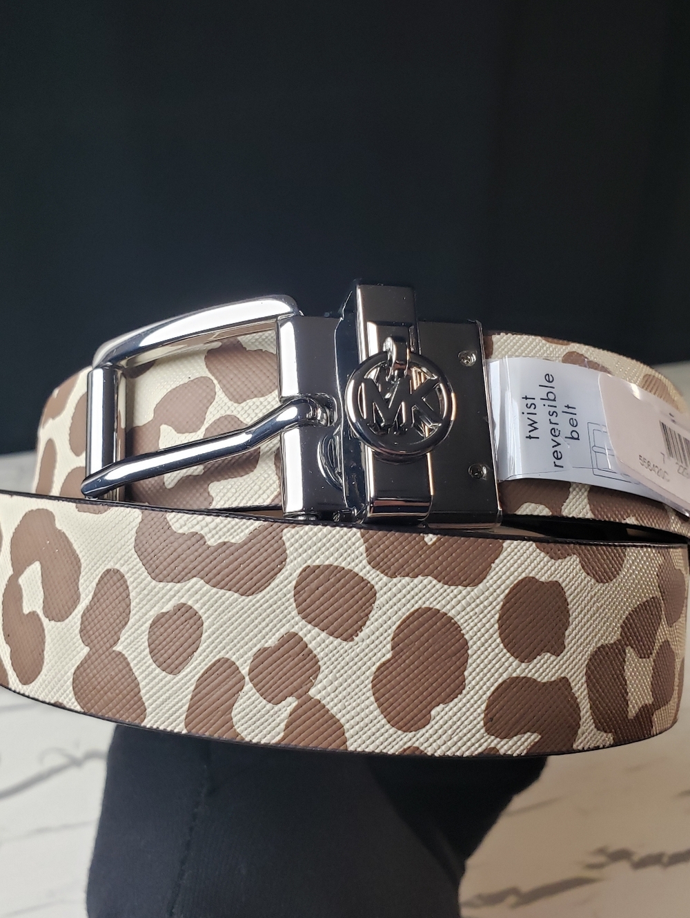 Michael Kors Reversible Leather Belt Taupe/ Tan & Leopard Spot Pattern - size L - Picture 4 of 14